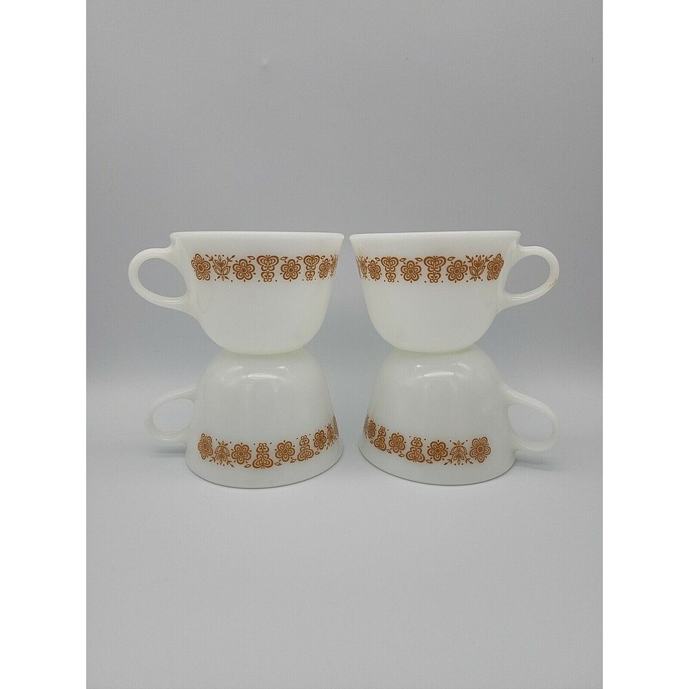 Lot of (4) Vintage Pyrex Flat Coffee Tea Cups Butterfly Gold Standard Handle